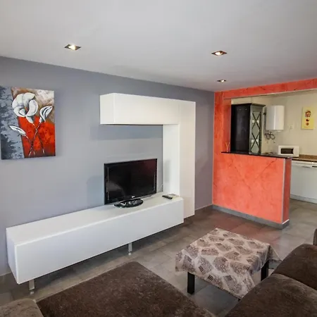 Casa Independiente A 100 Metros De Playa Cargador Tatil Evi