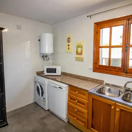 Casa Independiente A 100 Metros De Playa Cargador Tatil Evi *